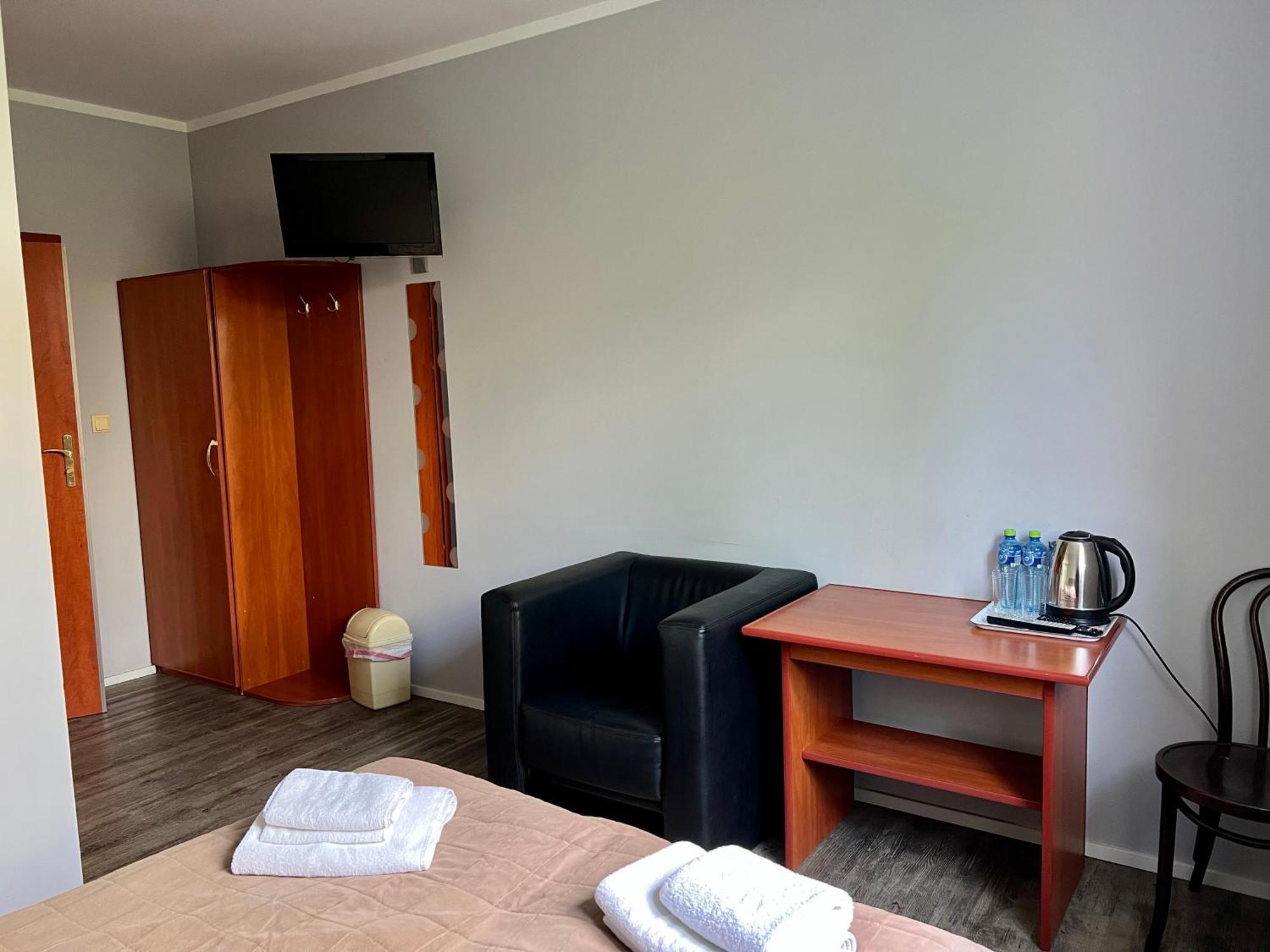 Motel Orzel Щецинек Экстерьер фото