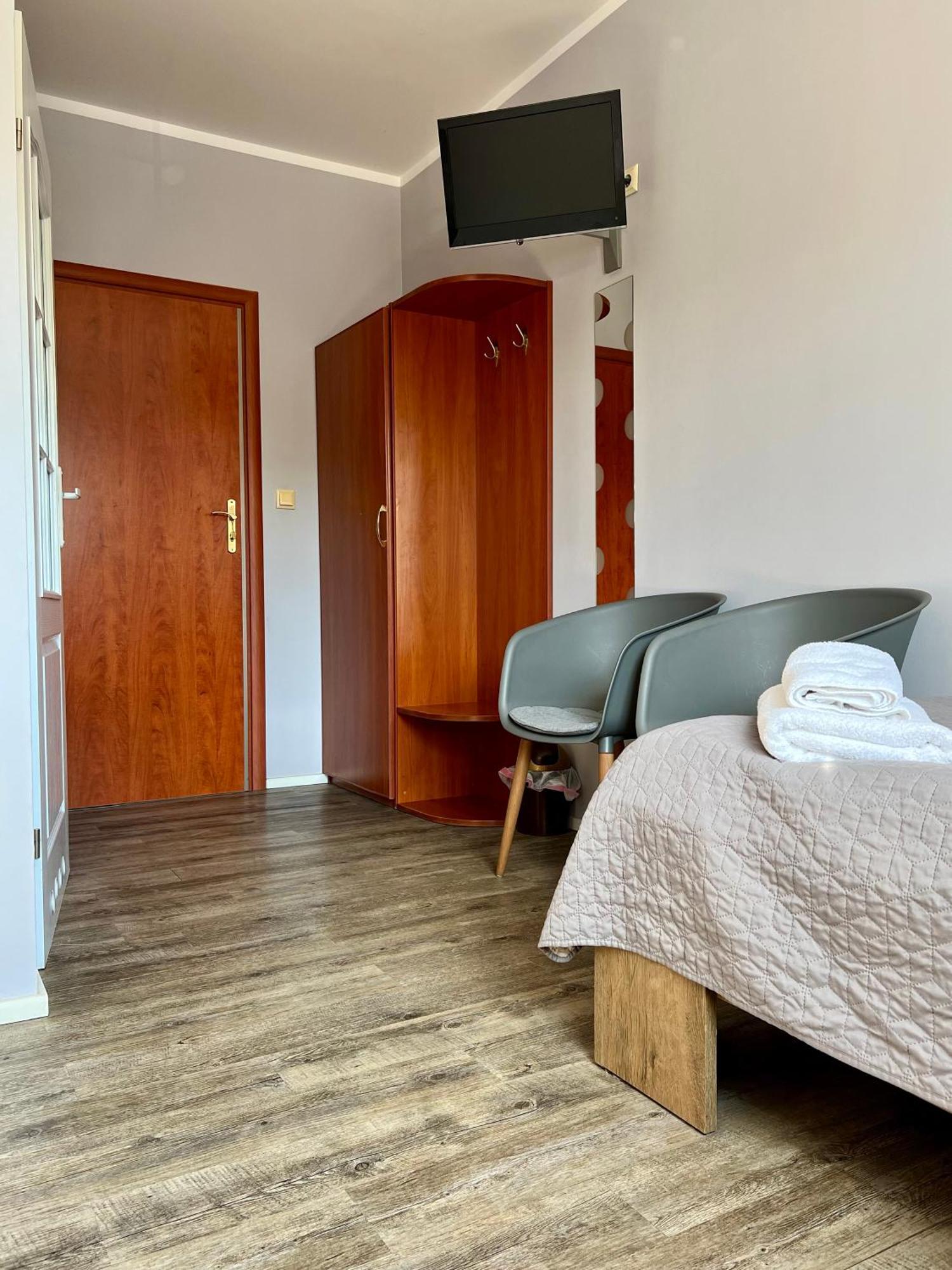 Motel Orzel Щецинек Экстерьер фото