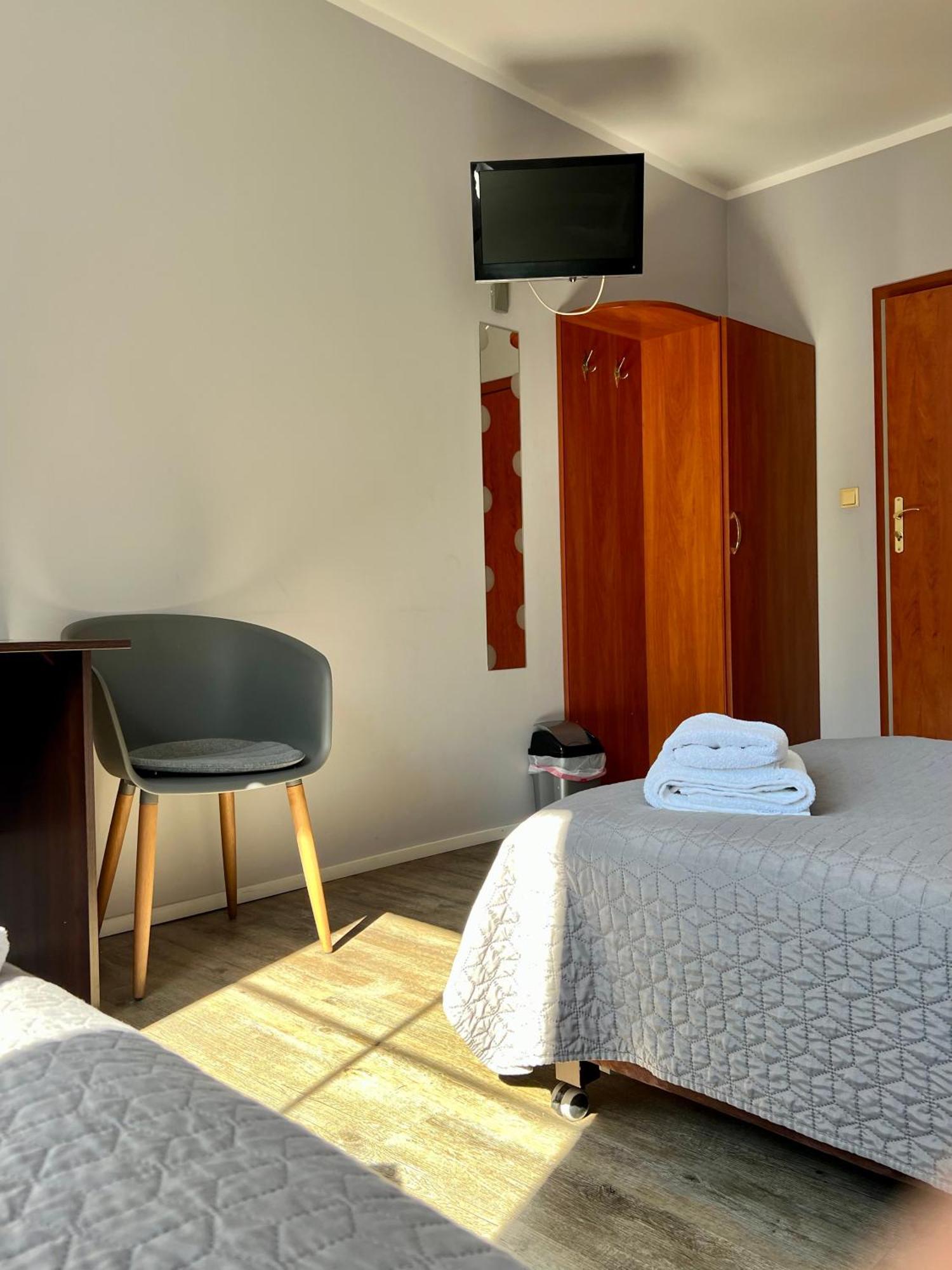 Motel Orzel Щецинек Экстерьер фото